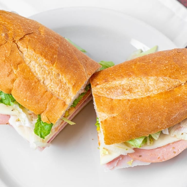 Delicious Italian Subs: A Must-Try!